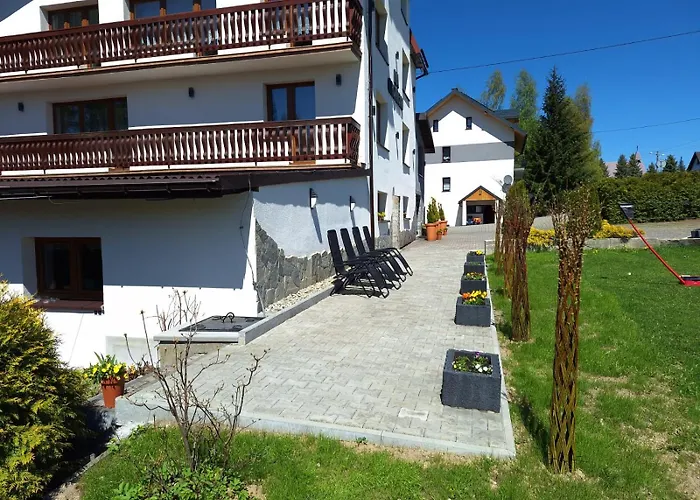 Na Gronicku Bed & Breakfast *